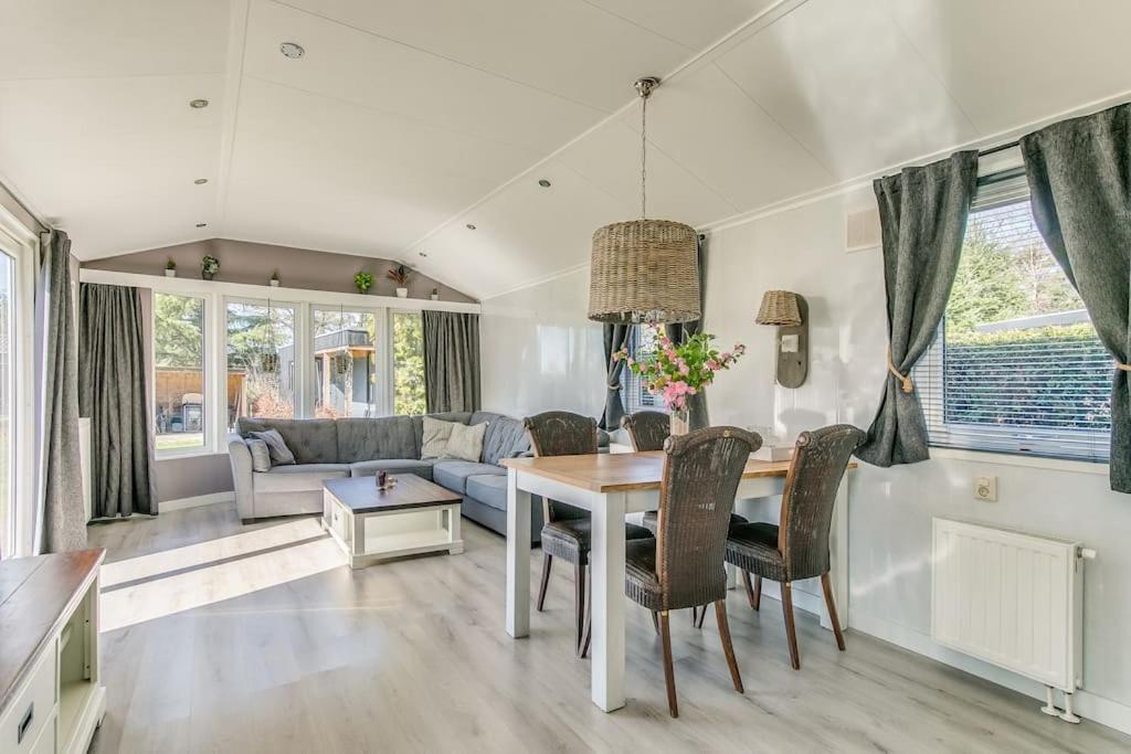 4-Pers. Chalet Met Eigen Parkeerplaats In Veluwe Villa Putten Ngoại thất bức ảnh